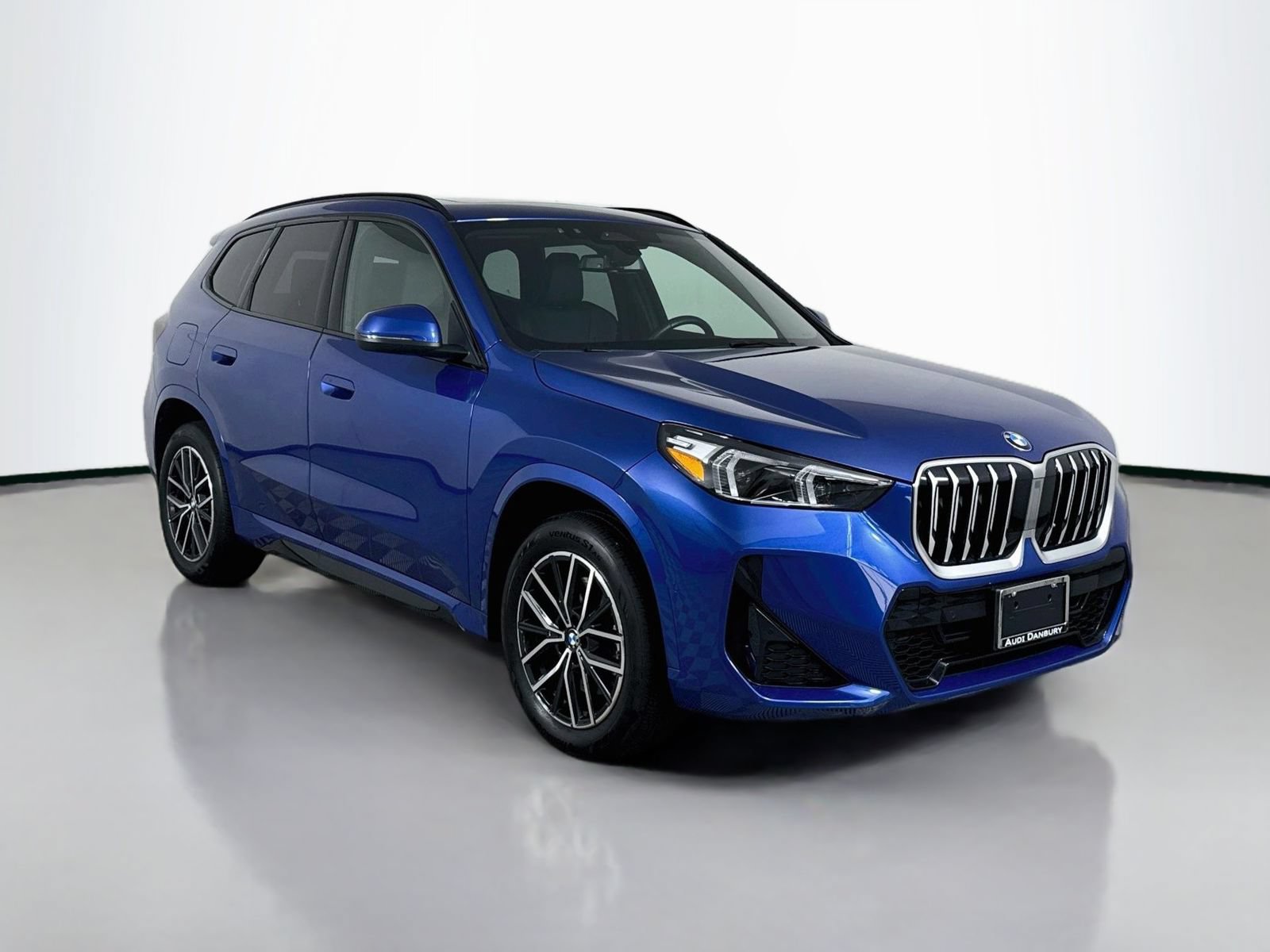Used 2026 BMW X1 xDrive28i AWD/4WD image 7
