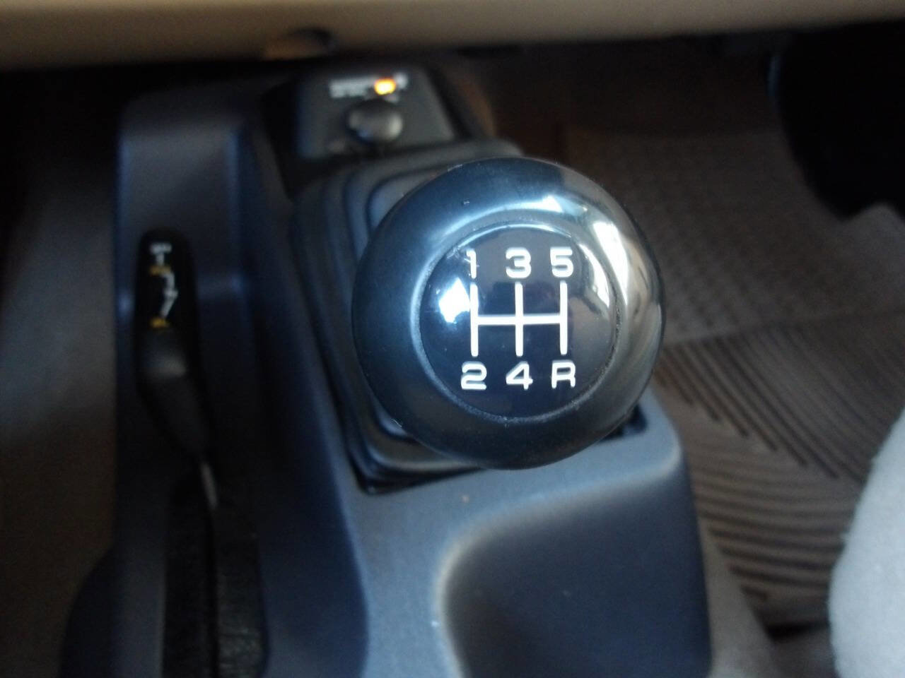 Used 2002 Jeep Wrangler SE AWD/4WD image 15