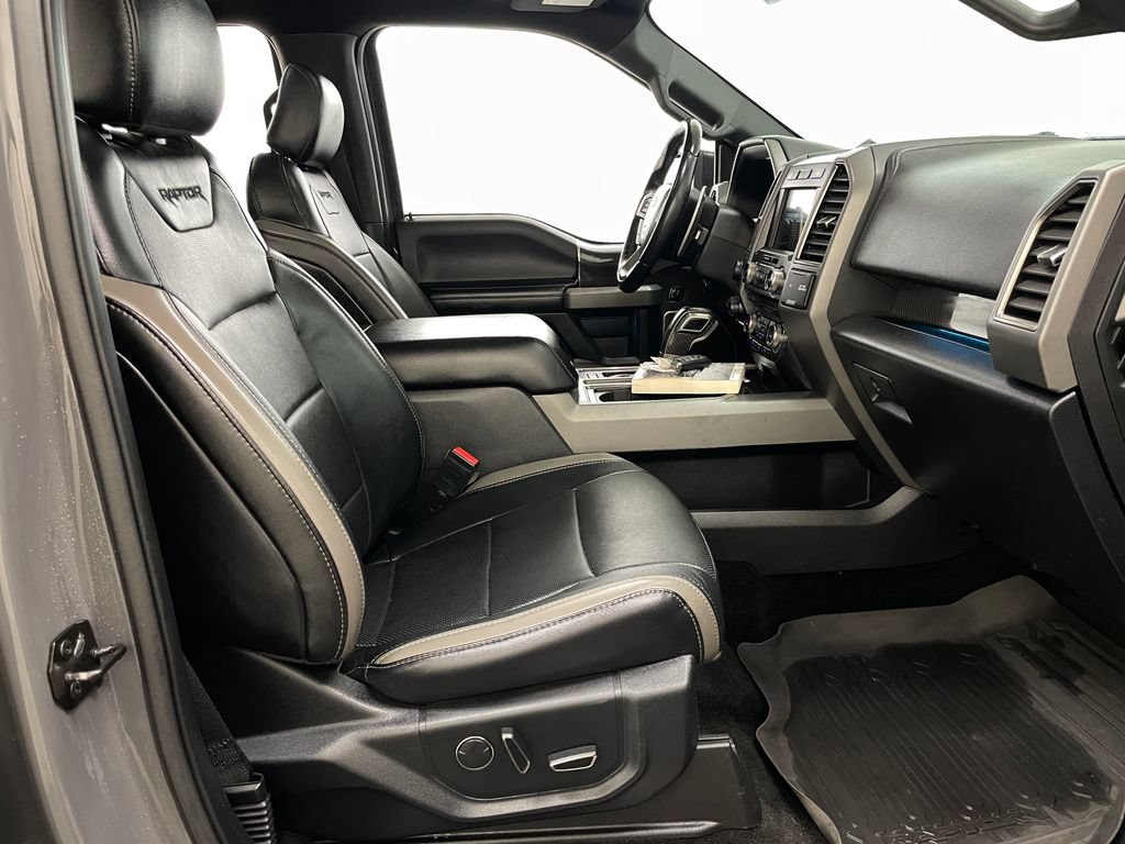 Used 2018 Ford F150 Raptor w/ Equipment Group 802A Luxury AWD/4WD image 40