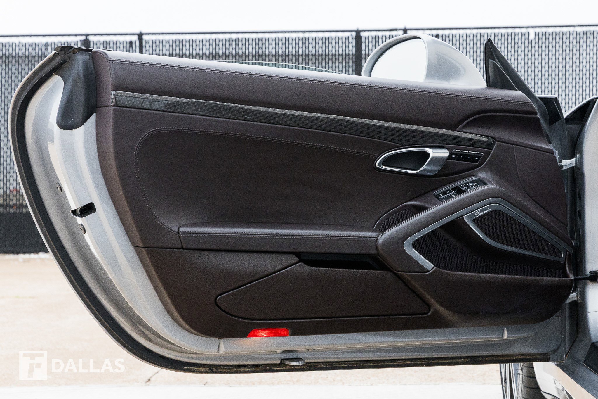 Used 2015 Porsche 911 Turbo S image 21