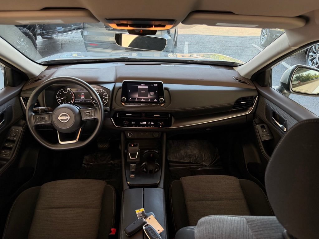 Used 2023 Nissan Rogue SV FWD image 21