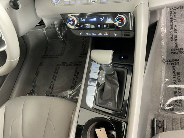 Used 2025 Hyundai Elantra SEL image 19