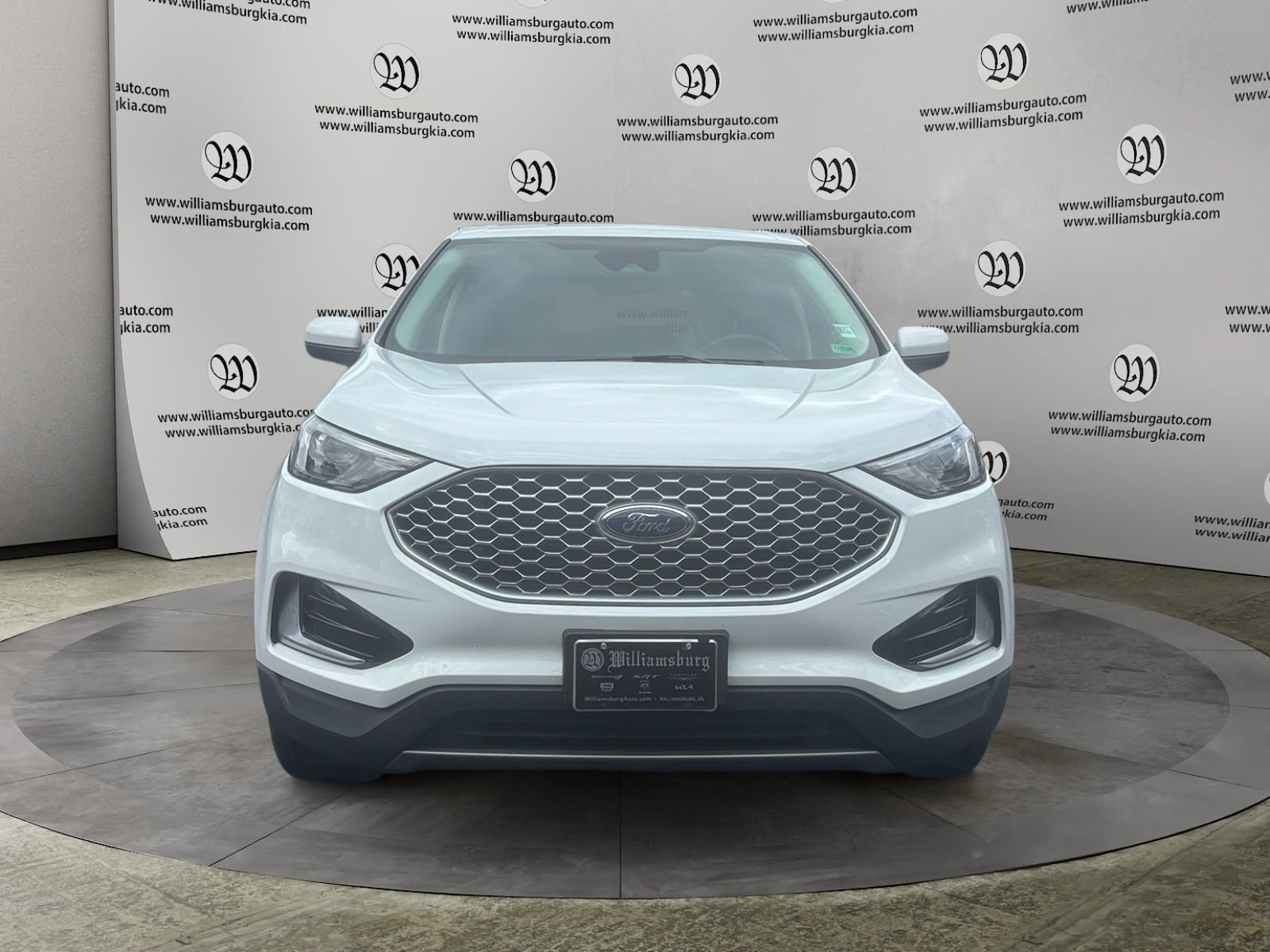 Used 2024 Ford Edge SEL AWD/4WD image 8