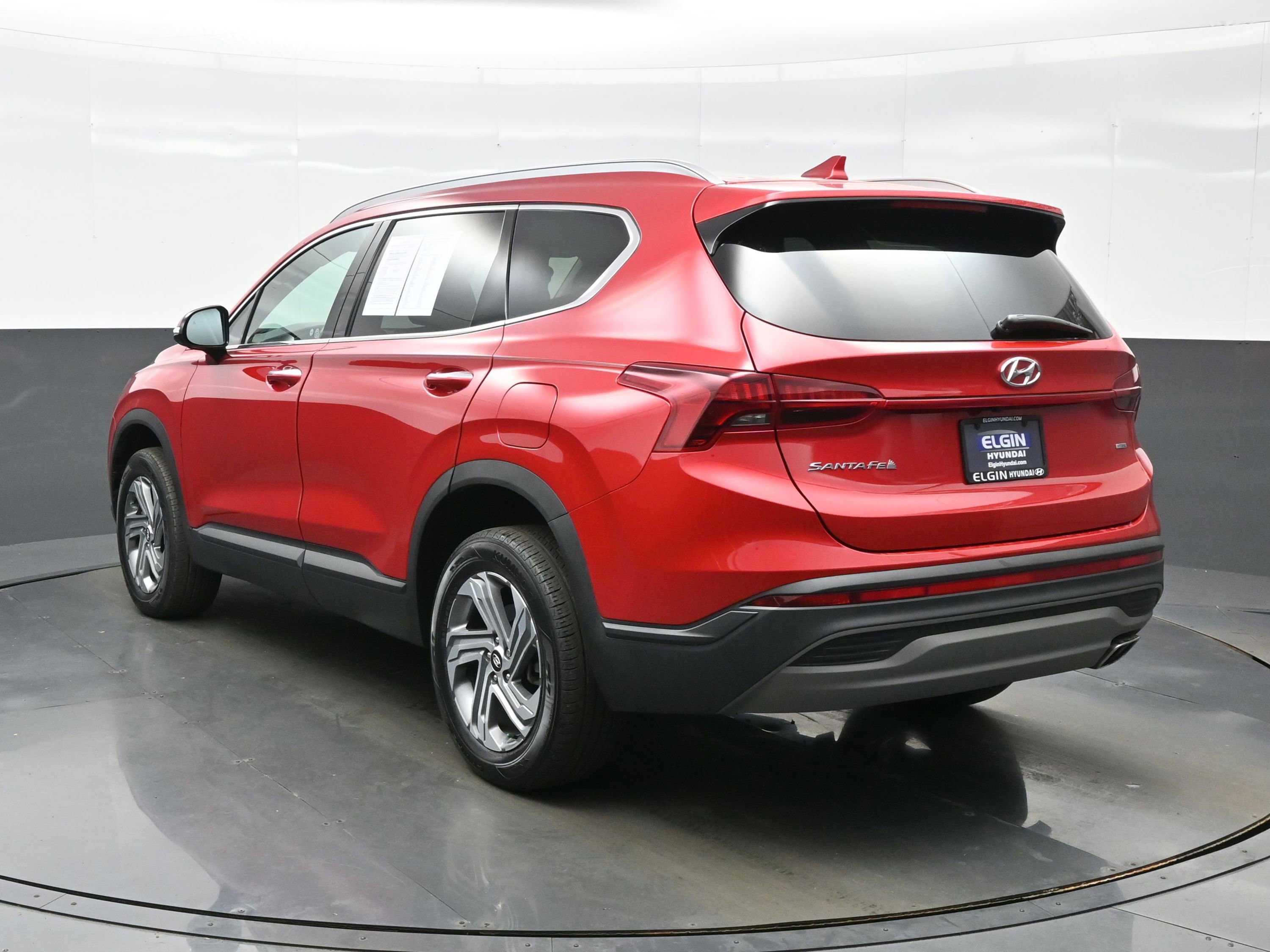 Certified 2023 Hyundai Santa Fe SEL AWD/4WD image 4