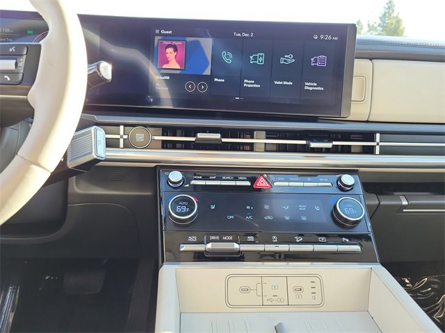 Used 2025 Hyundai Santa Fe SEL image 13