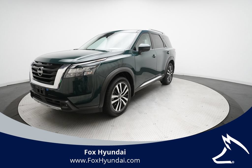 Used 2025 Nissan Pathfinder Platinum