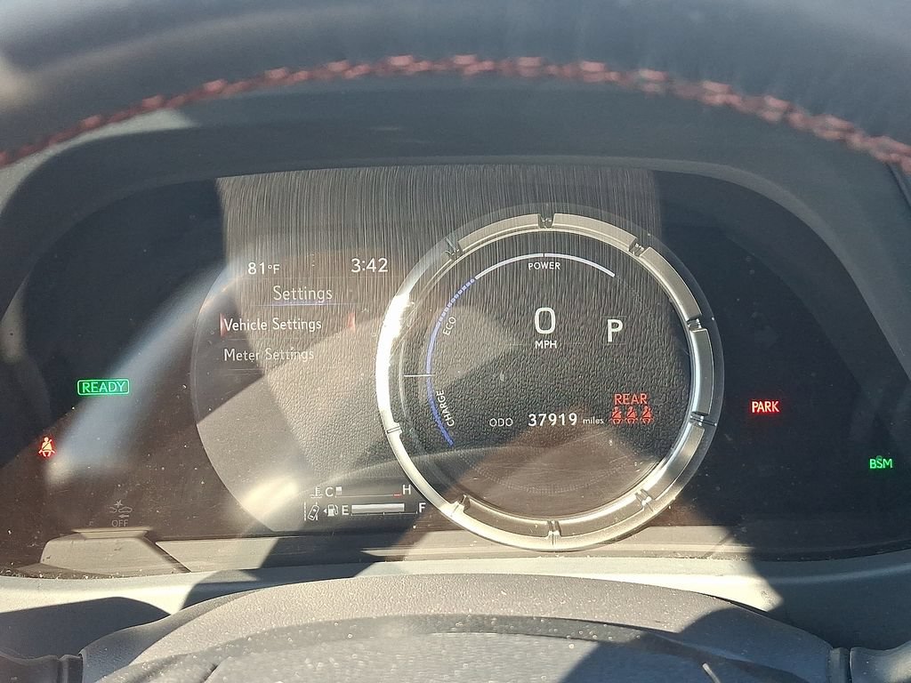 Used 2024 Lexus UX 250h F Sport AWD/4WD image 21