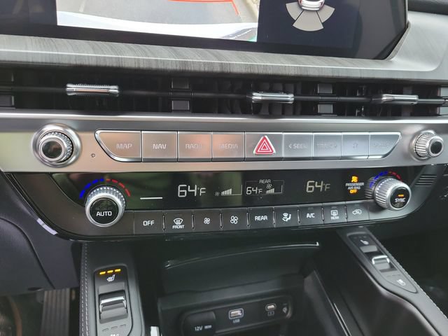 Certified 2025 Kia Telluride EX w/ EX Captain's Chair Package FWD image 23