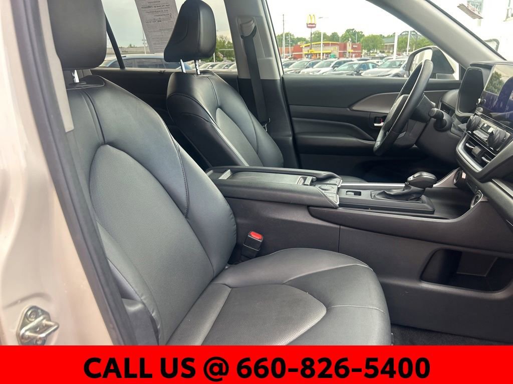 Certified 2024 Toyota Grand Highlander AWD image 5