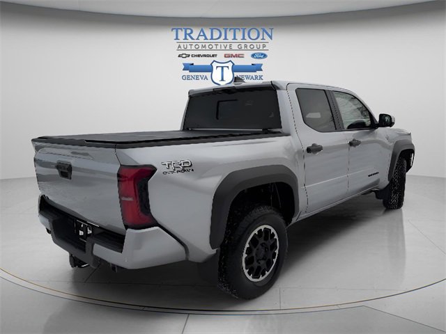 Used 2024 Toyota Tacoma TRD Off-Road w/ TRD Off Road Premium Package image 4