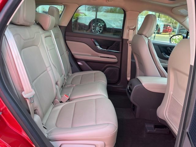 Used 2021 Lincoln Corsair AWD w/ Premium Package image 19