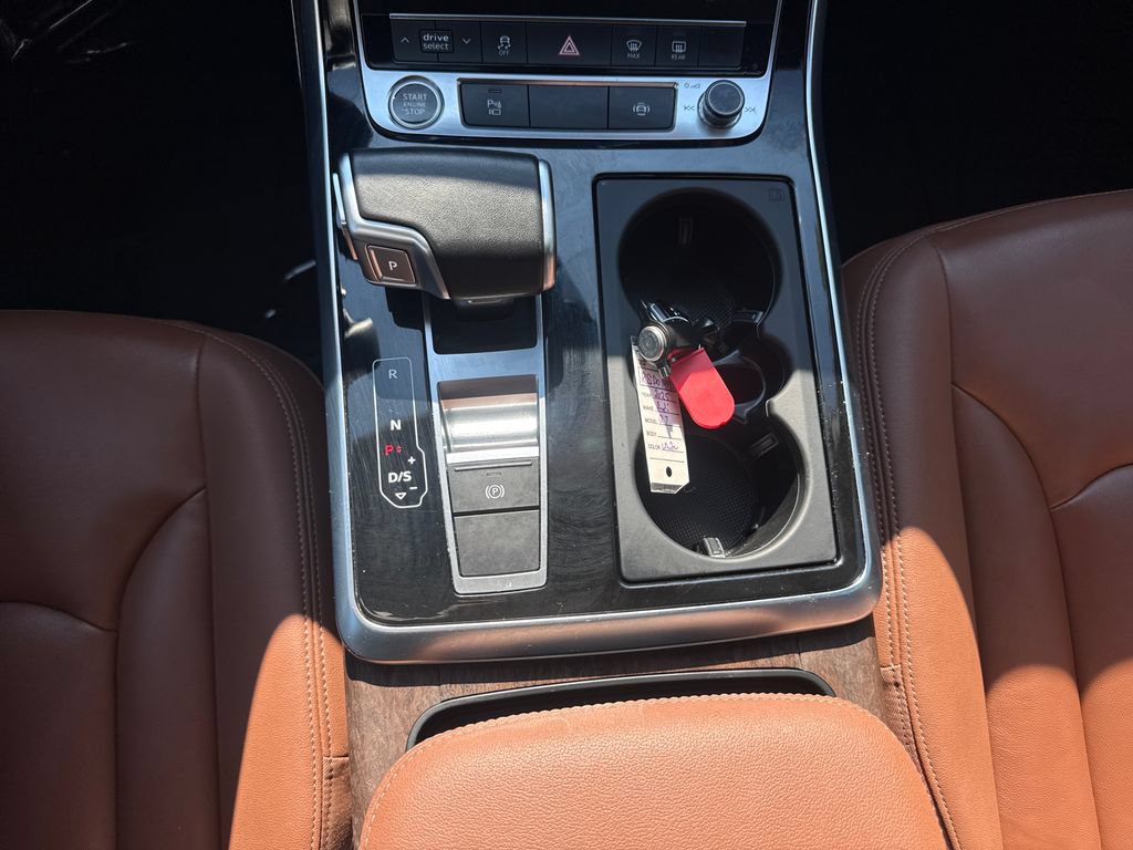 Used 2025 Audi Q7 3.0T Premium Plus AWD/4WD image 23