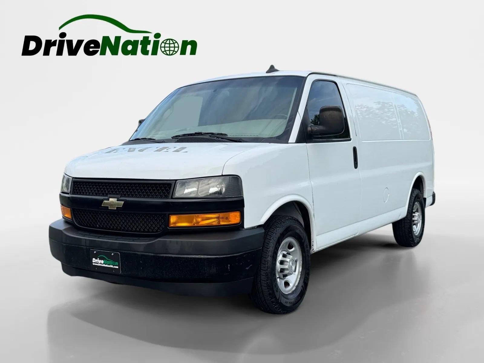 Used 2018 Chevrolet Express 2500 w/ Driver Convenience Package RWD image 1
