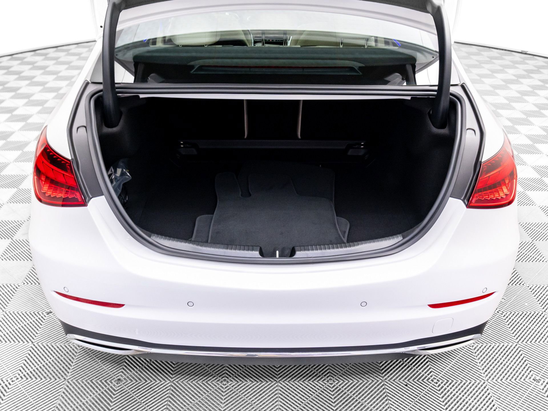 New 2026 Mercedes-Benz C 300 4MATIC Sedan image 32