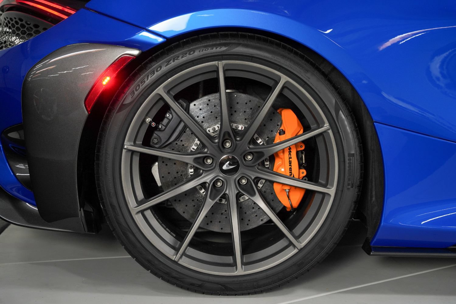 Used 2022 McLaren 765LT RWD image 31