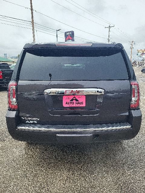 Used 2018 GMC Yukon Denali w/ Open Road Package AWD/4WD image 24