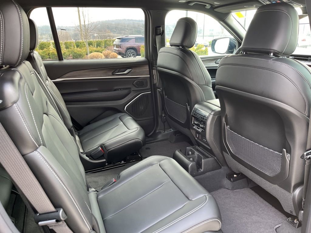 New 2026 Jeep Grand Cherokee L Limited image 28