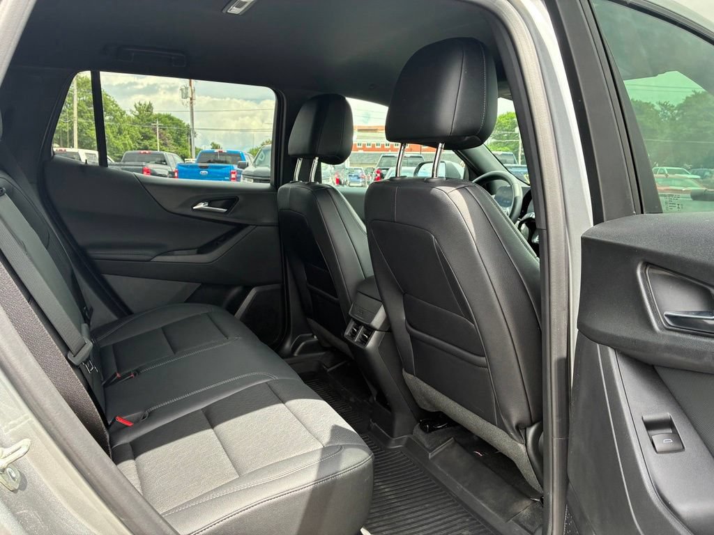 Used 2026 Chevrolet Equinox LT w/ Convenience Package II AWD/4WD image 44