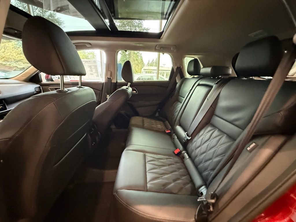 New 2026 Nissan Rogue Platinum AWD/4WD image 16