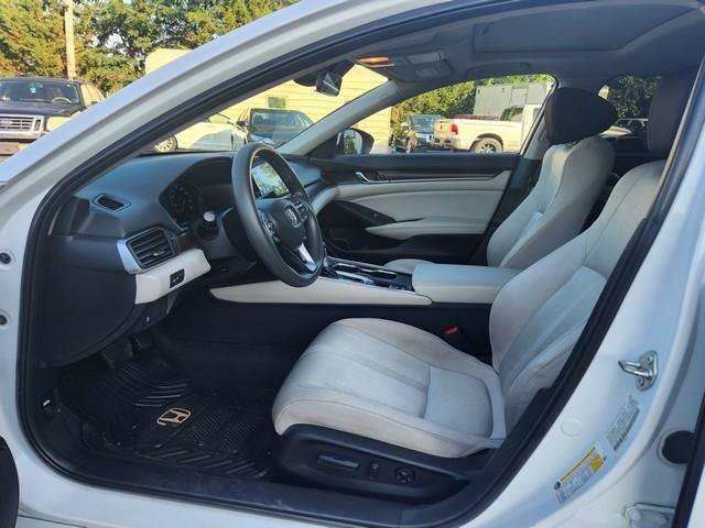 Used 2018 Honda Accord EX image 10