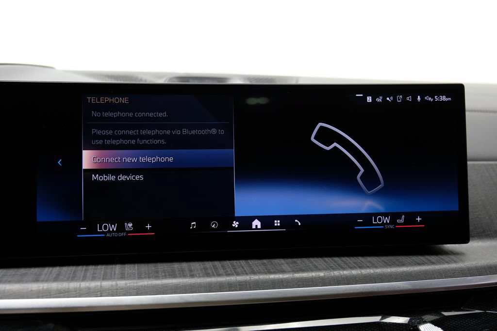 Used 2025 BMW ALPINA XB7 AWD/4WD image 44