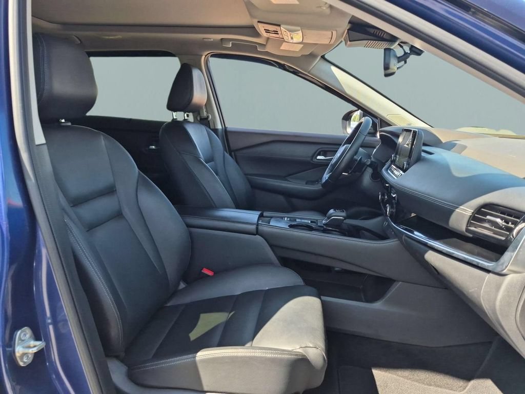 Used 2023 Nissan Rogue SL w/ SL Premium Package FWD image 57