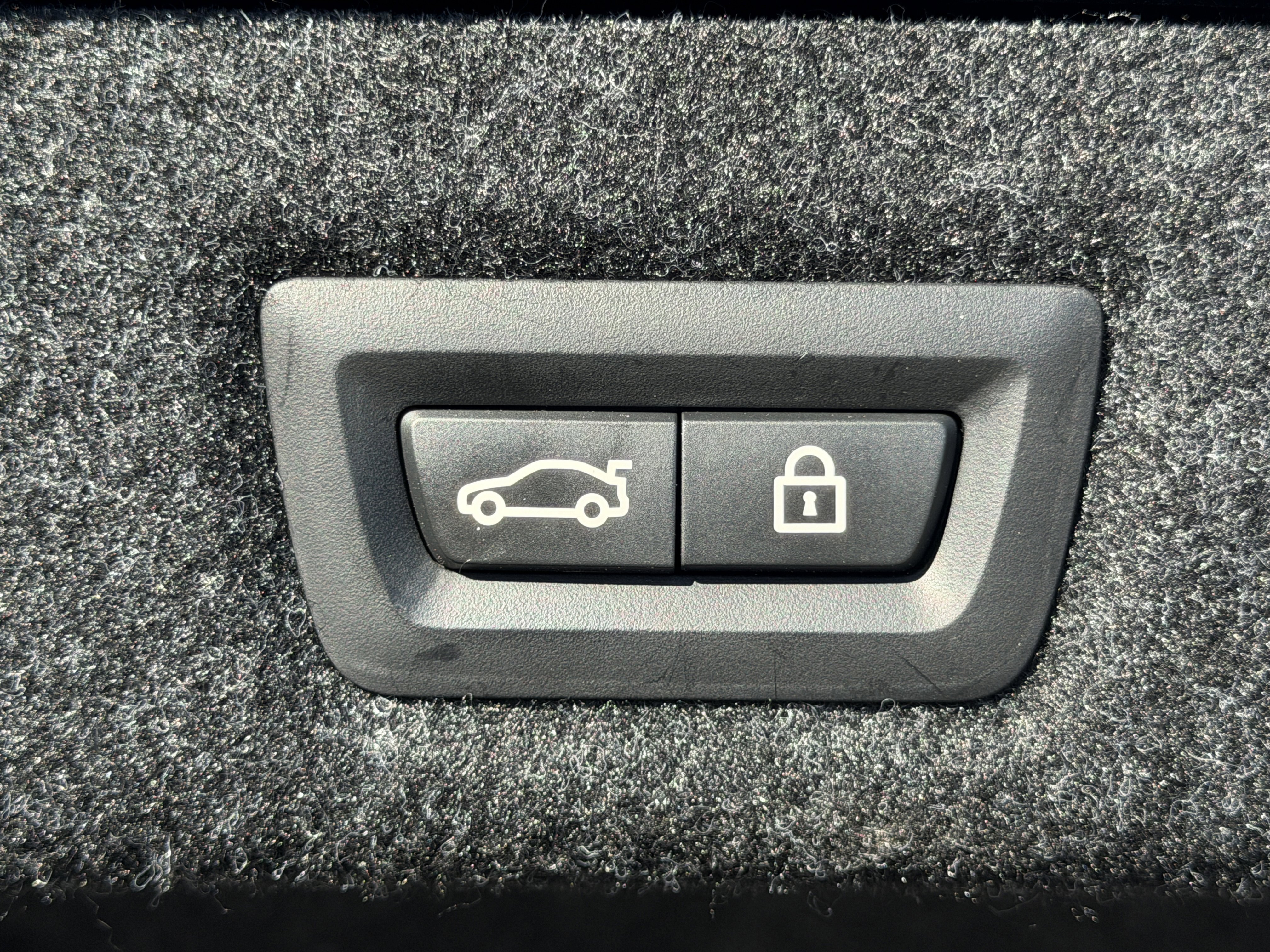 Used 2023 BMW 530i 530i w/ Convenience Package image 14