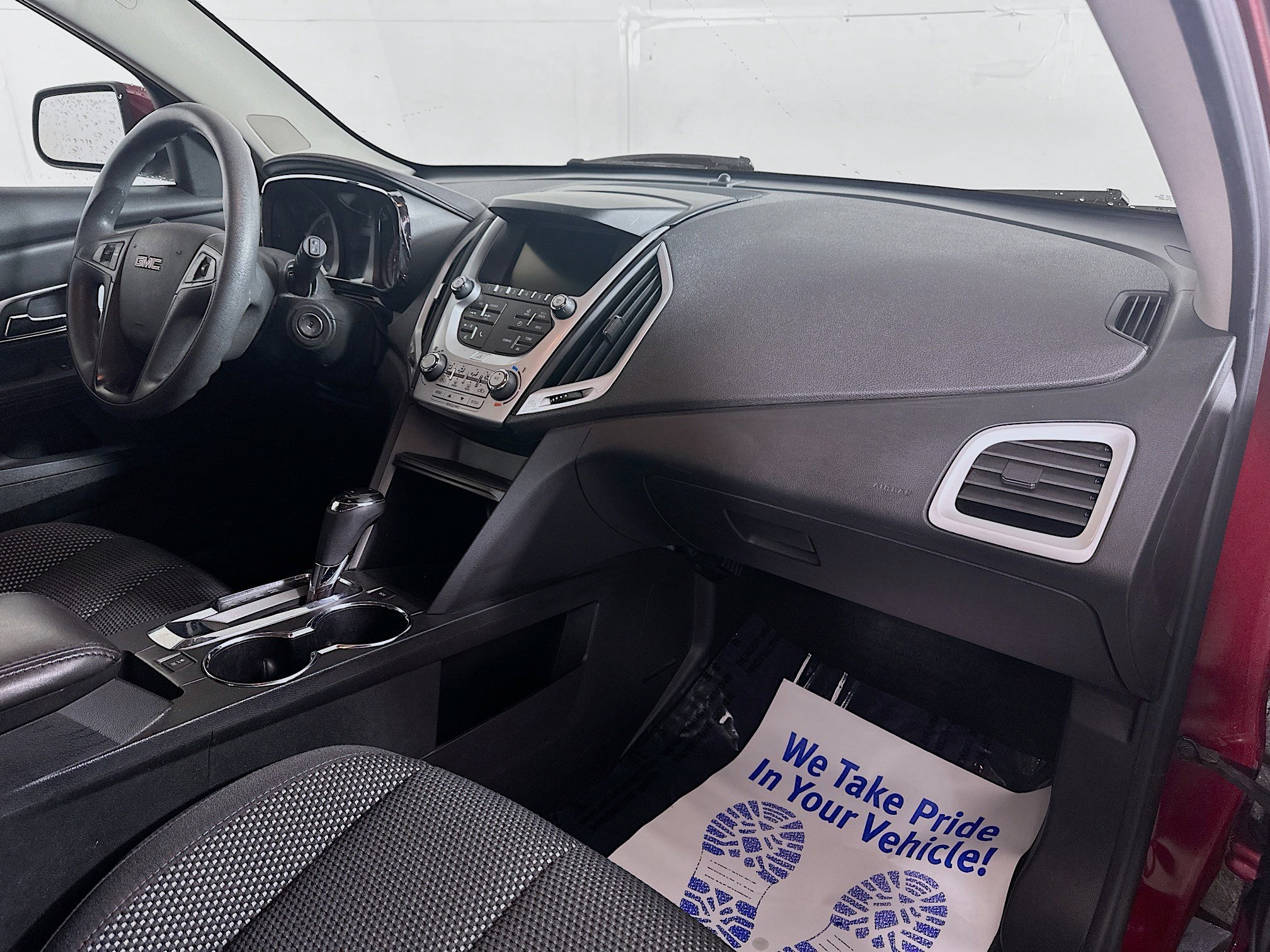 Used 2017 GMC Terrain SLE image 26