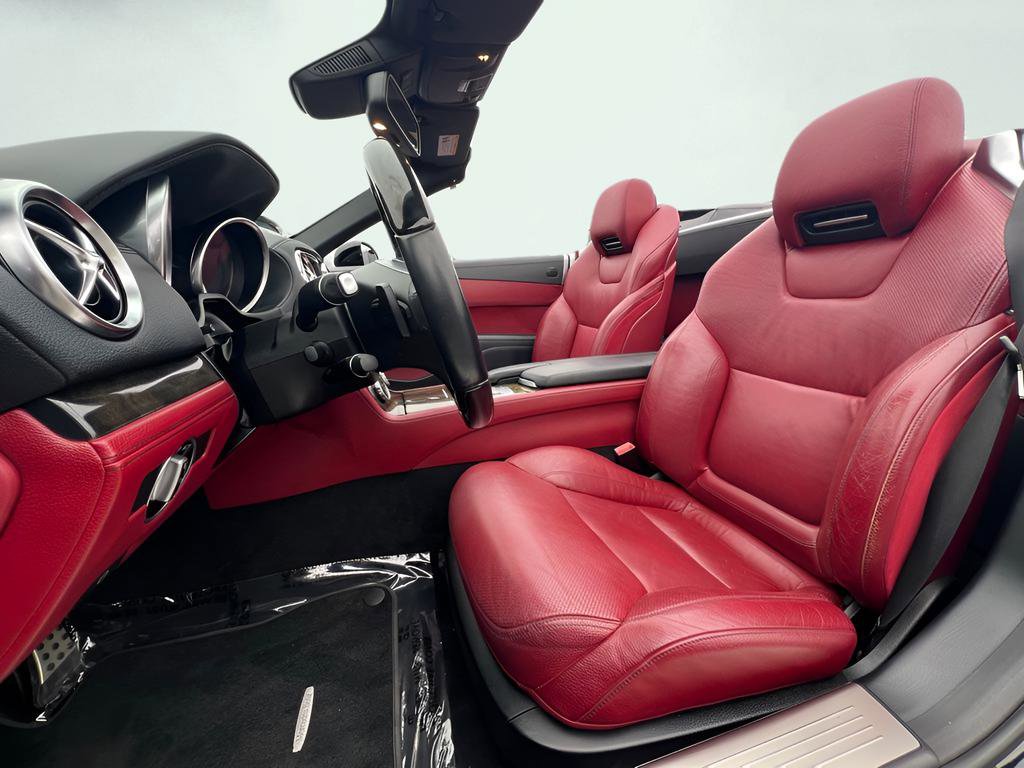 Used 2014 Mercedes-Benz SL 550 w/ Driver Assistance Package image 17