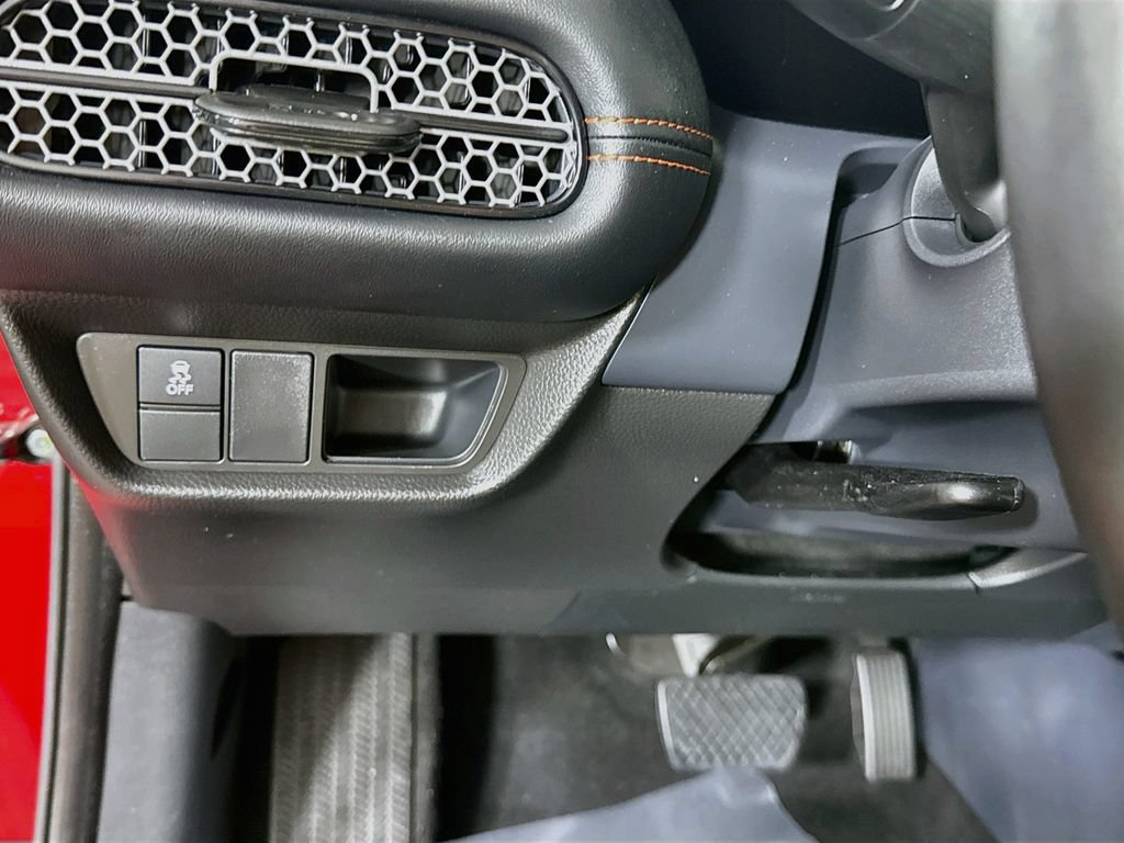 Used 2025 Honda HR-V Sport image 18