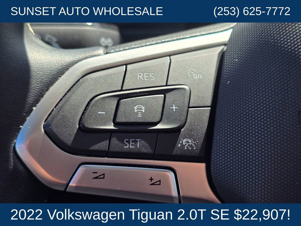 Used 2022 Volkswagen Tiguan SE image 37