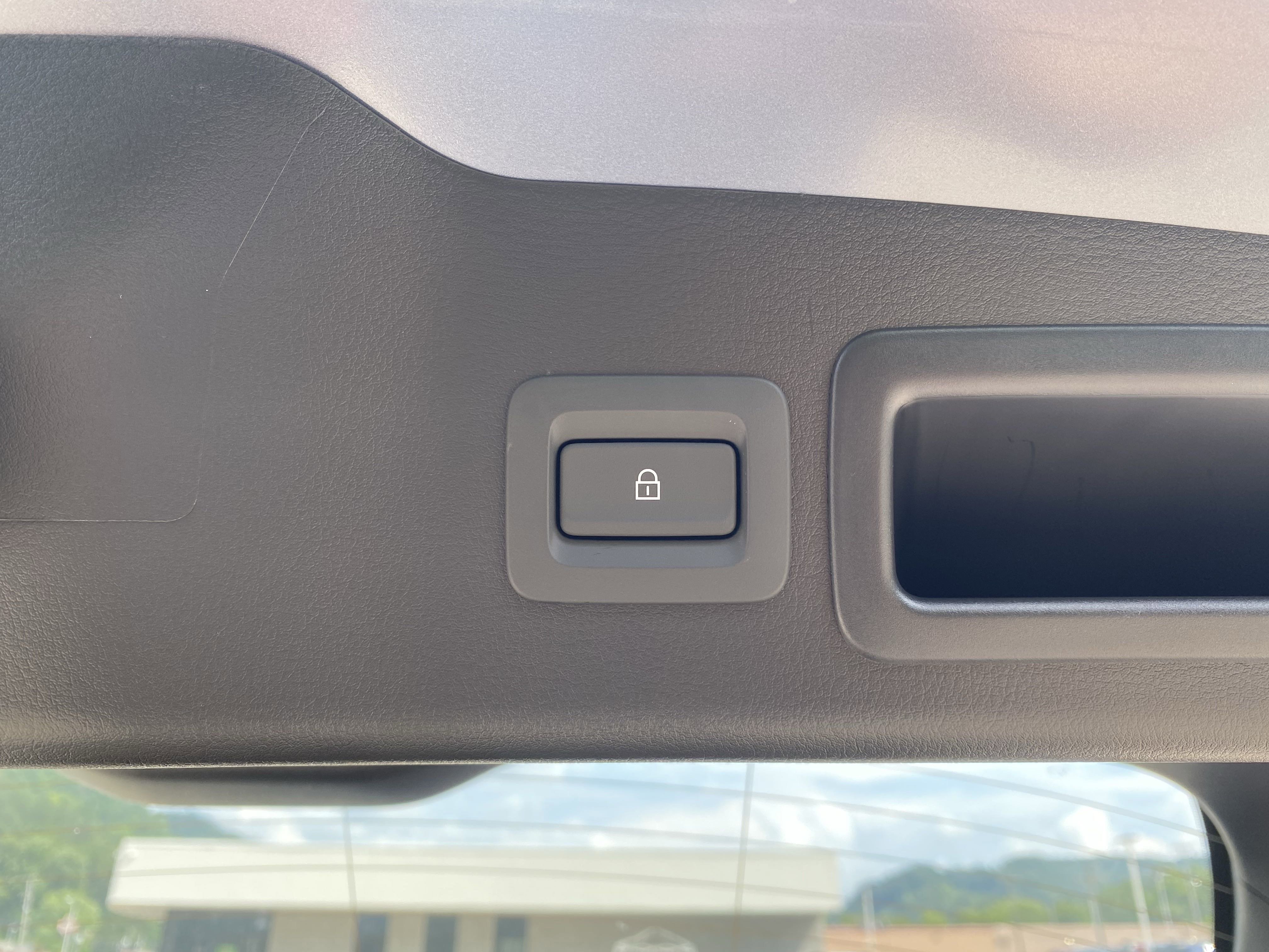 New 2025 MAZDA MAZDA3 Carbon image 26