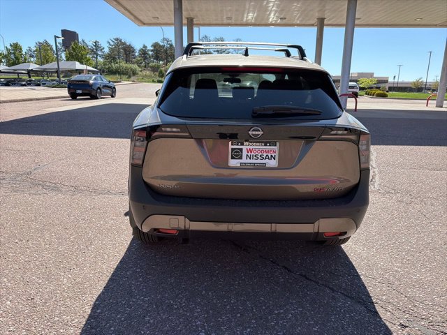 New 2026 Nissan Kicks SR AWD/4WD image 5