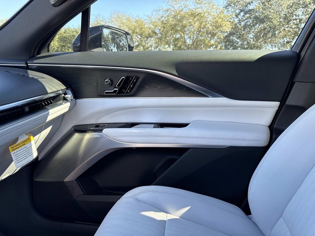 New 2026 Cadillac Lyriq Premium Luxury image 22