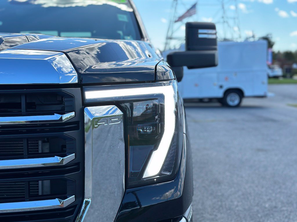 Certified 2026 GMC Sierra 3500 SLE w/ Preferred Package AWD/4WD image 38