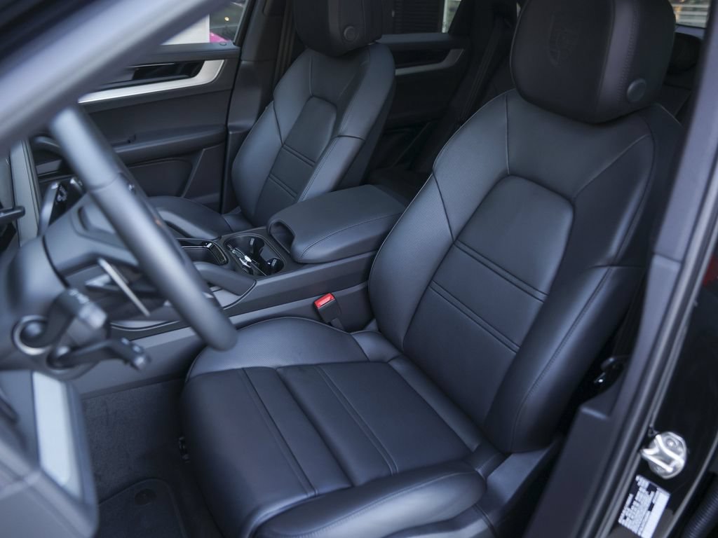 New 2026 Porsche Cayenne S AWD/4WD image 5