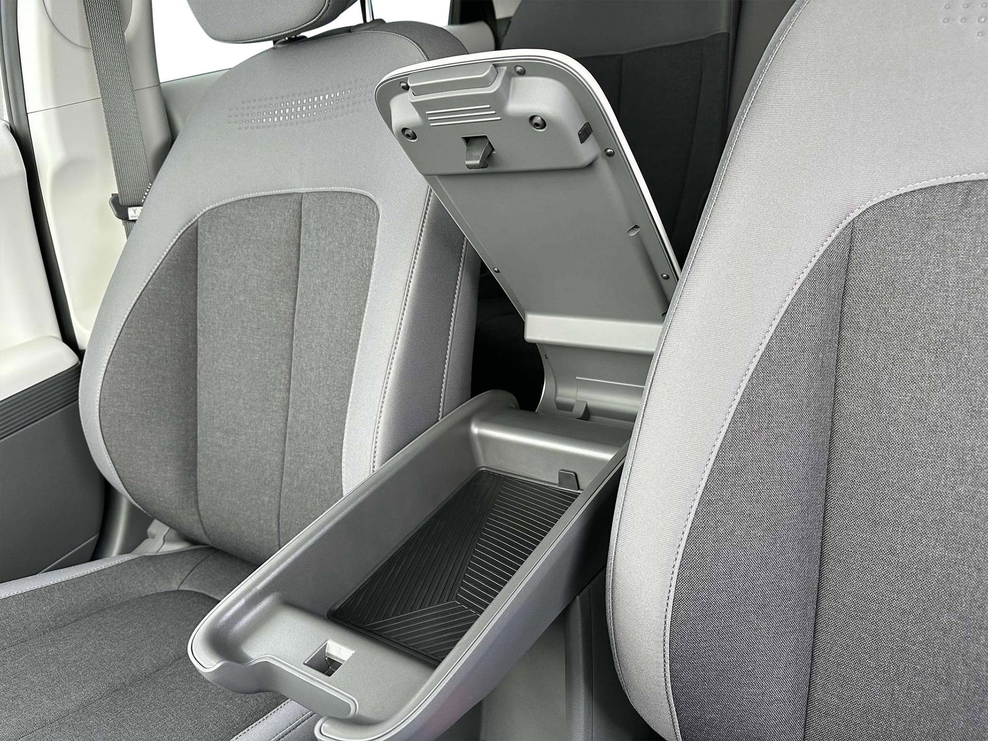 New 2024 Hyundai Ioniq 5 SEL image 18