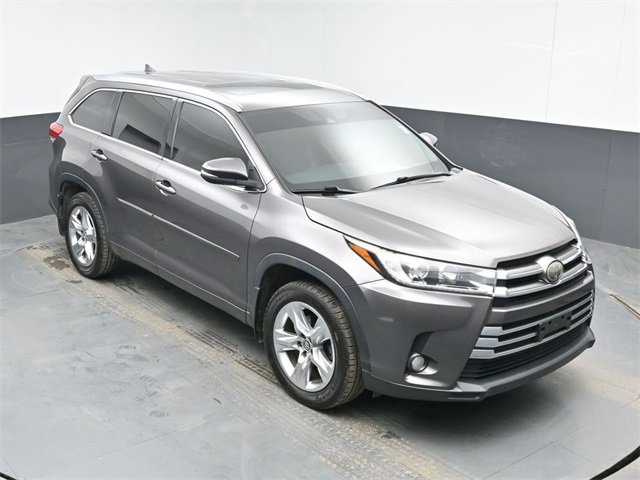Used 2017 Toyota Highlander Limited image 37