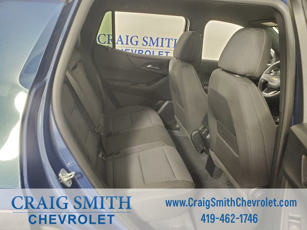 Used 2025 Chevrolet Equinox LT w/ Safety and Technology Package FWD image 13