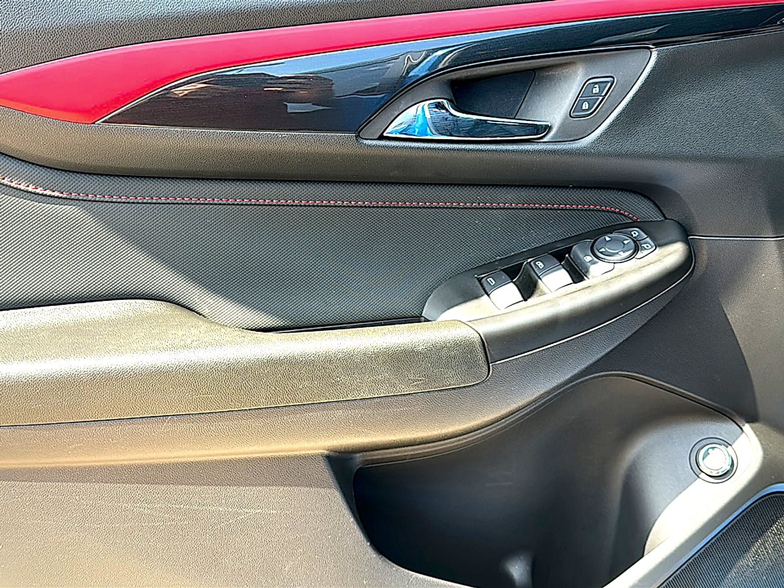 Used 2024 Chevrolet TrailBlazer RS w/ Convenience Package FWD image 9