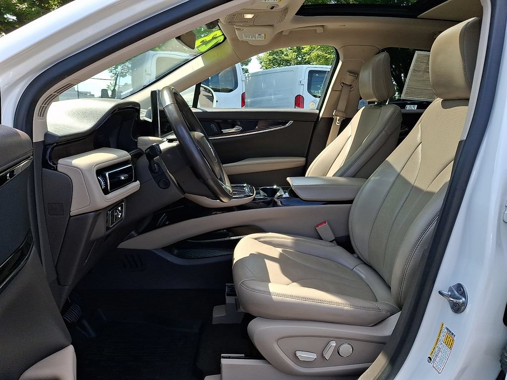 Used 2023 Lincoln Nautilus Reserve AWD/4WD image 15