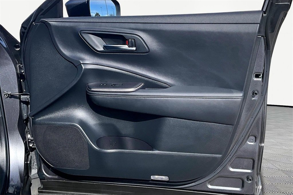 Used 2023 Toyota Crown XLE image 24