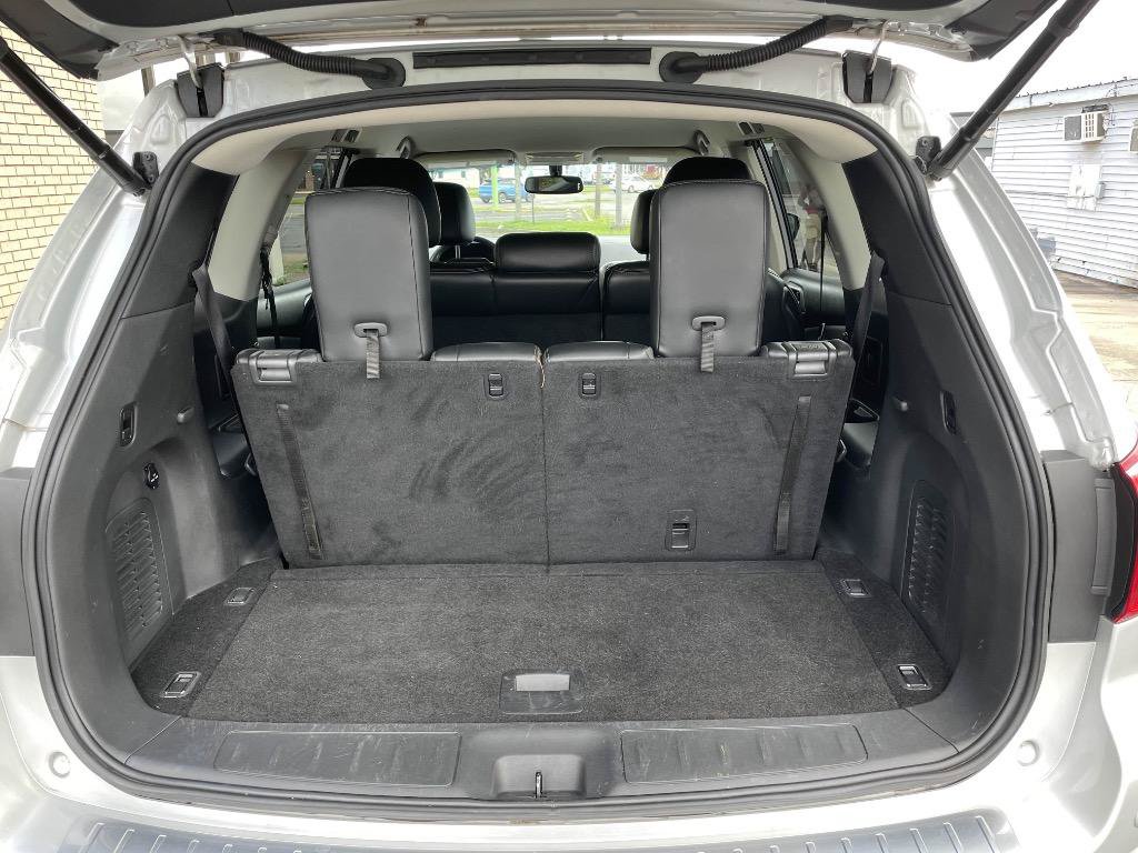 Used 2017 Nissan Pathfinder SL w/ SL Tech Package AWD/4WD image 17