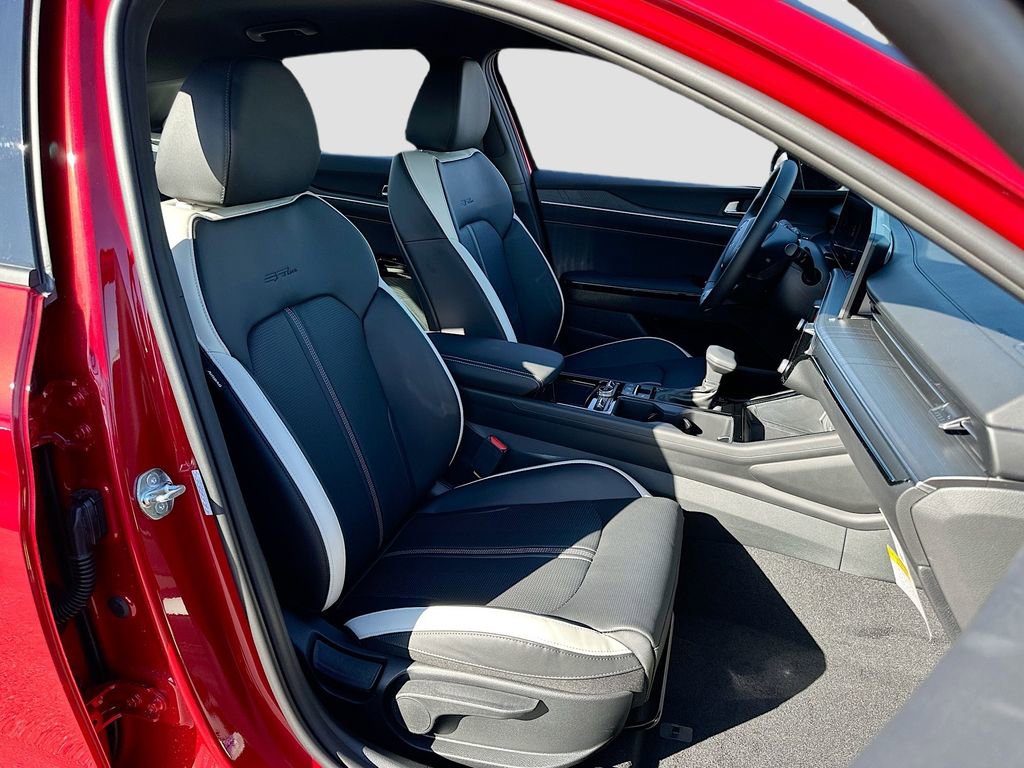 Certified 2025 Kia K5 GT-Line image 27