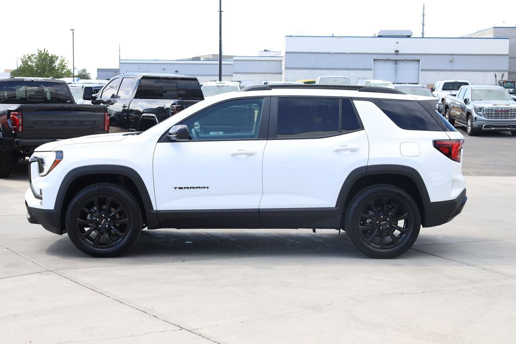 New 2027 GMC Terrain Elevation w/ Black Edition AWD/4WD image 3