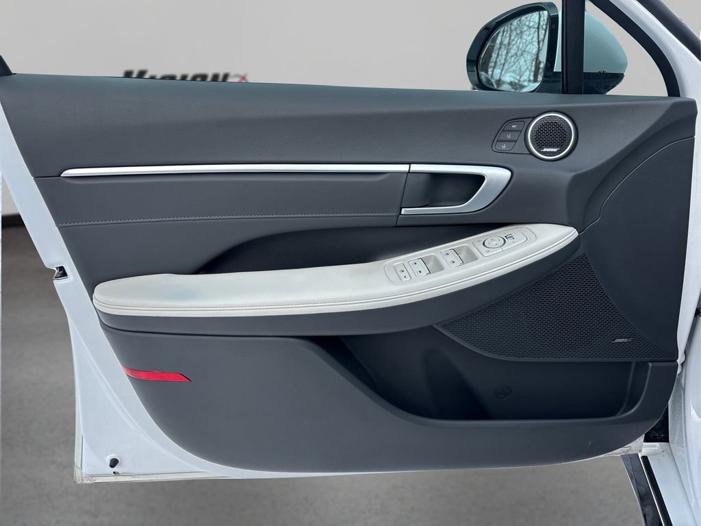 Used 2025 Hyundai Sonata Limited image 22