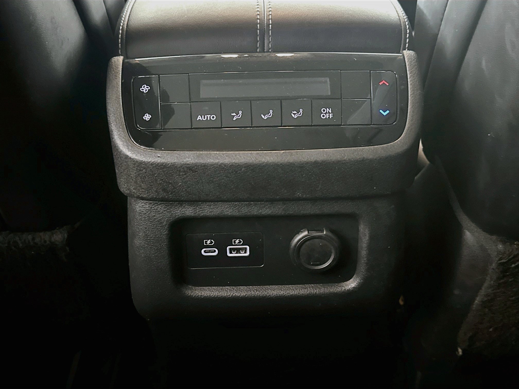 Used 2023 INFINITI QX60 Luxe AWD/4WD image 29