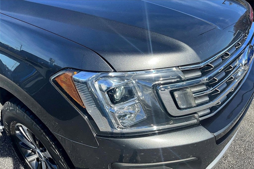 Used 2019 Ford Expedition Max XLT w/ Equipment Group 202A image 33