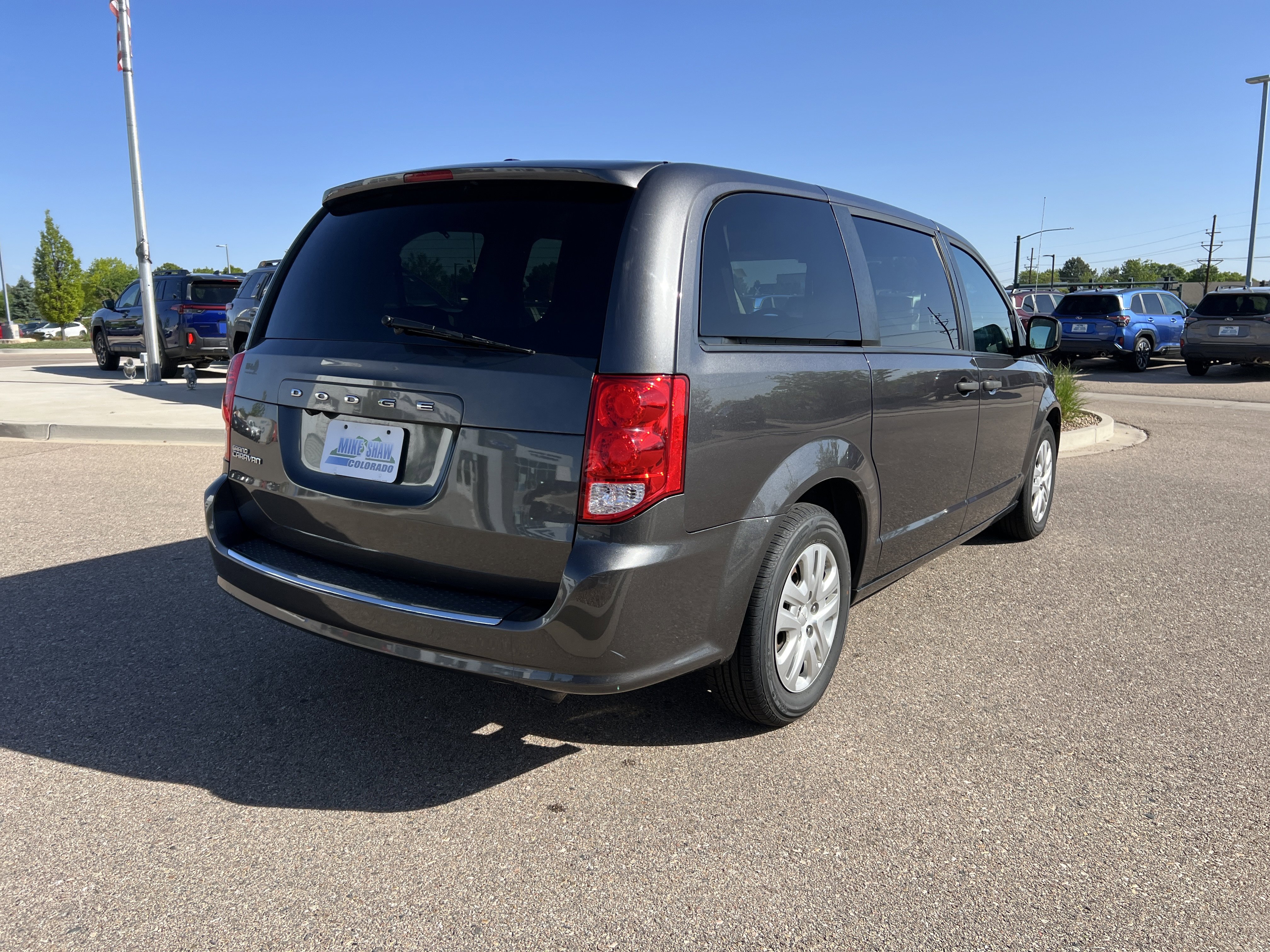 Used 2020 Dodge Grand Caravan SE w/ UConnect Hands-Free Group FWD image 10