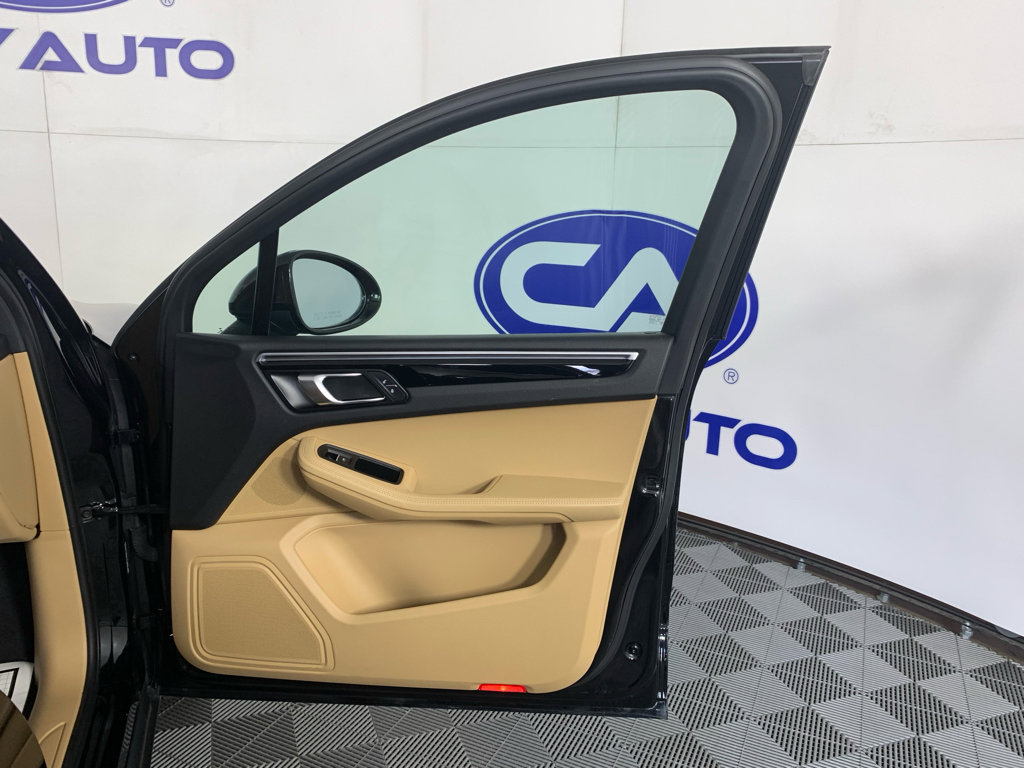Used 2018 Porsche Macan image 41